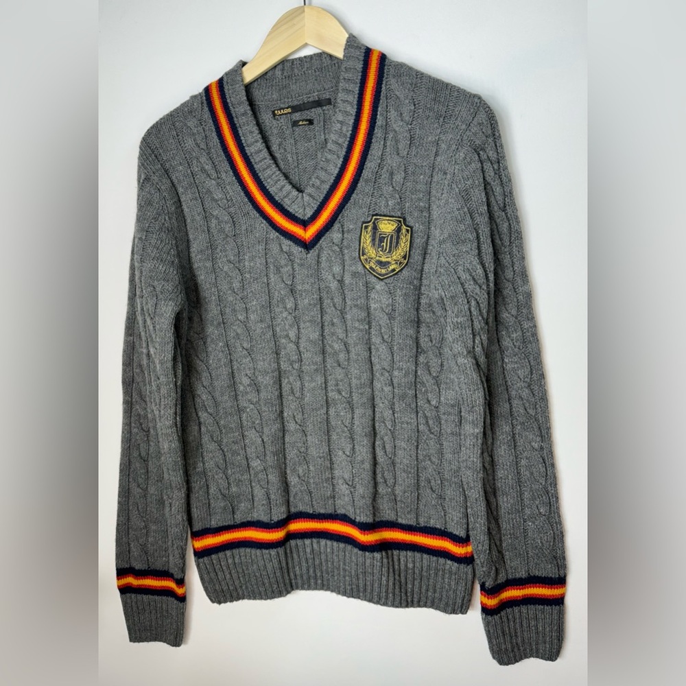 Jules Sweater Size Medium Jules Spain V Neck Gray Pullover Thick Knit Emblem
